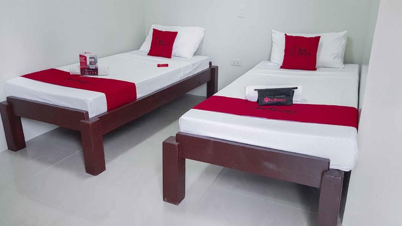 Reddoorz @ Vp Inting Street Hotel Tagbilaran City Exterior photo